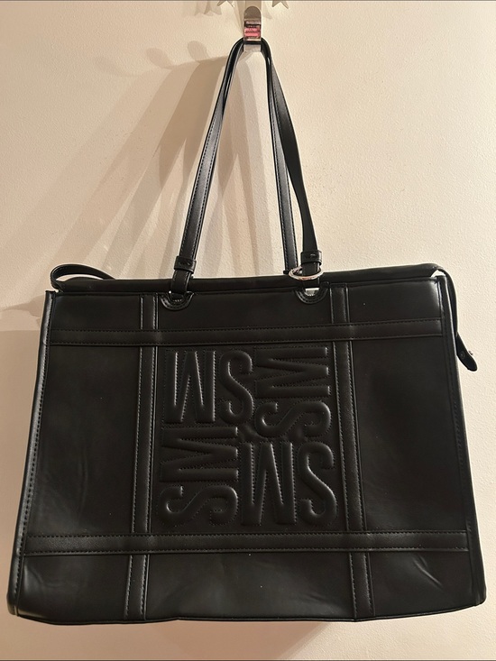 Steve Madden Handbags - NEW Steve Madden Structured Black Leather Tote Bag